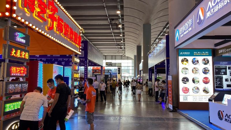 写真喷绘价格构成揭秘：2025年行业洞察